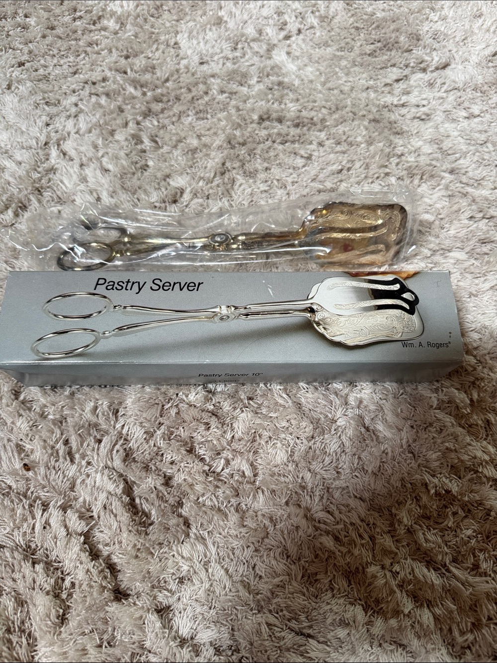 VINTAGE Wm A Rogers Pastry Server